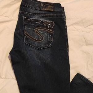 Stylish Black Jeans with Embellished Pocket